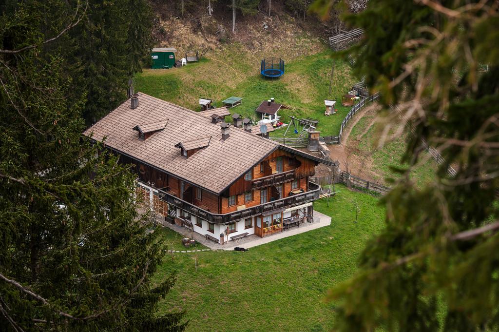 Ferienwohnung Haus Waldruhe Innichen Exterior foto